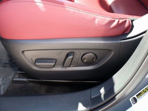 Used 2025 MAZDA CX-30 AWD 2.5 S w/ Preferred Package image 12