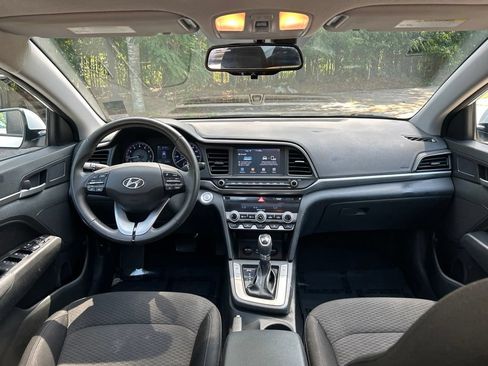 Used 2020 Hyundai Elantra Value Edition w/ Cargo Package (C1) FWD image 28
