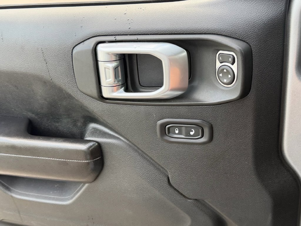 Used 2020 Jeep Wrangler Unlimited Sport S AWD/4WD image 22