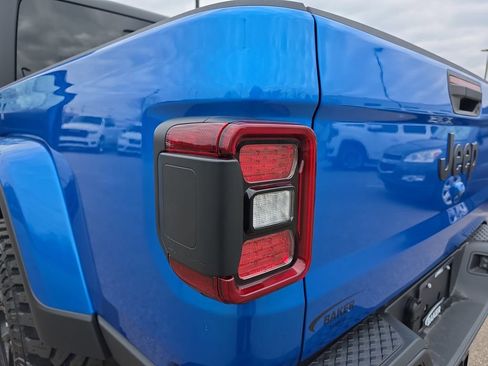 New 2026 Jeep Gladiator Sport image 32