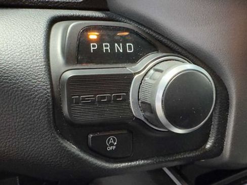 Used 2022 RAM 1500 Big Horn RWD image 32