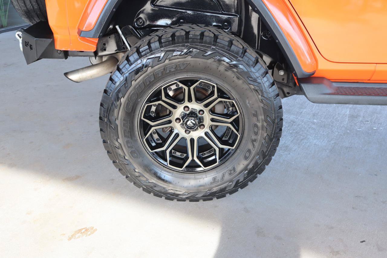 Used 2019 Jeep Wrangler Unlimited Sahara AWD/4WD image 5