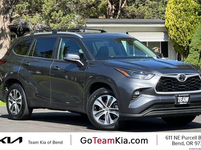 Used 2023 Toyota Highlander XLE
