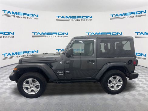 Used 2018 Jeep Wrangler Sport S image 2