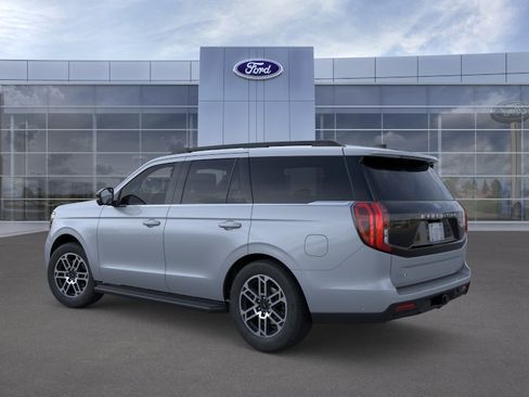 New 2025 Ford Expedition Active RWD image 4