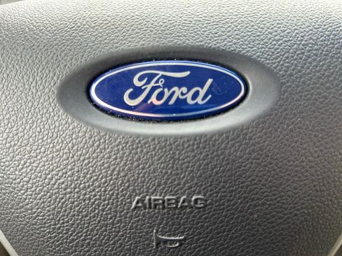 Used 2017 Ford Taurus SE FWD image 20