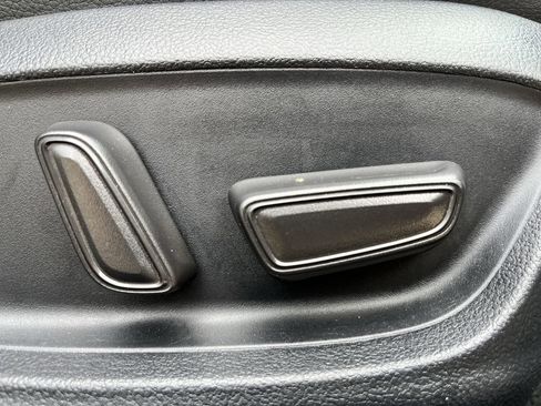 Used 2024 Toyota Camry XSE FWD image 25