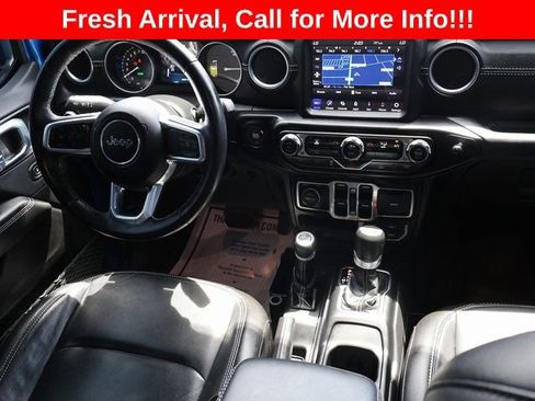 Used 2022 Jeep Wrangler Unlimited Sahara AWD/4WD image 13
