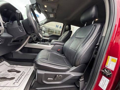 Used 2019 Ford F250 Lariat w/ Lariat Ultimate Package AWD/4WD image 11