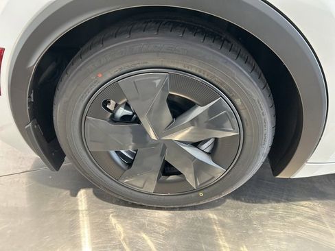 New 2026 Toyota Prius Plug-In Hybrid image 16