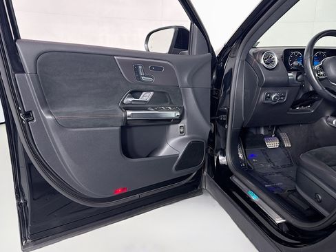 Certified 2023 Mercedes-Benz EQB 350 4MATIC SUV image 21