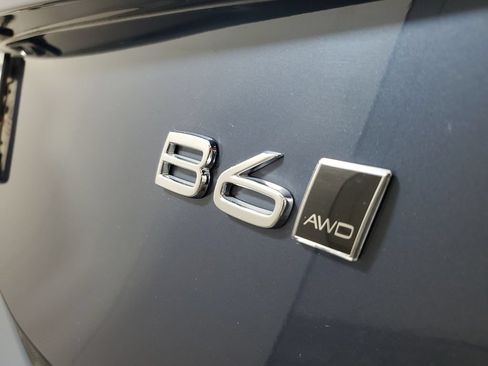 Used 2025 Volvo XC90 B6 Plus AWD/4WD image 9
