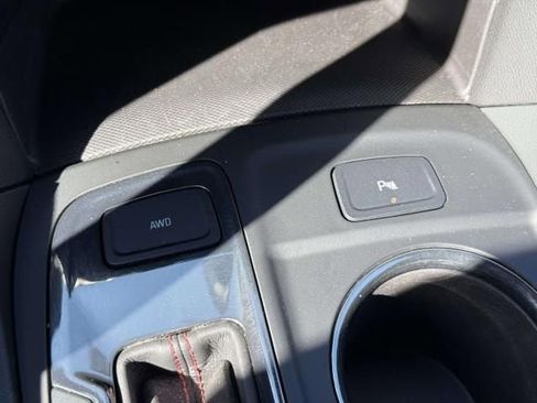 Used 2024 Chevrolet Equinox RS w/ RS Leather Package image 29