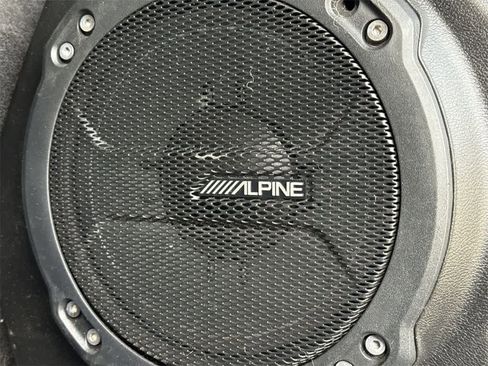 Used 2022 Jeep Wrangler Unlimited Rubicon w/ Trailer Tow Package image 16