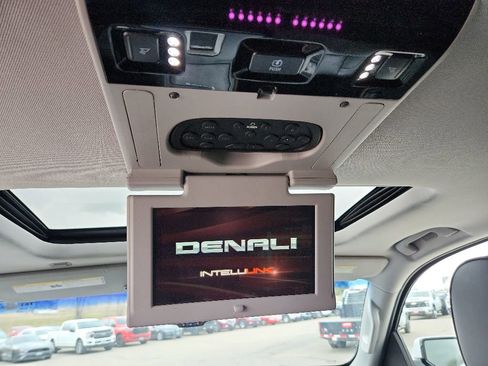 Certified 2016 GMC Yukon Denali w/ Open Road Package AWD/4WD image 37