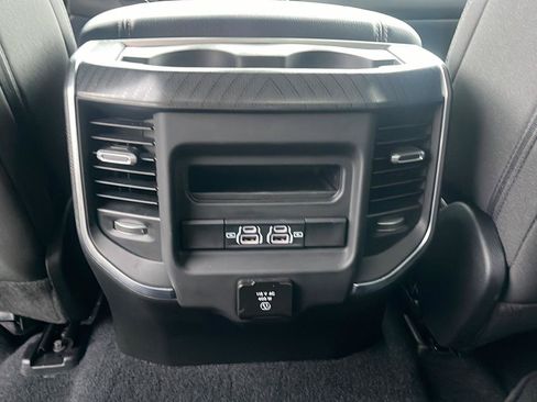 Used 2025 RAM 1500 Big Horn AWD/4WD image 32