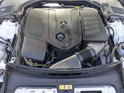 Used 2025 Mercedes-Benz C 300 Sedan image 23