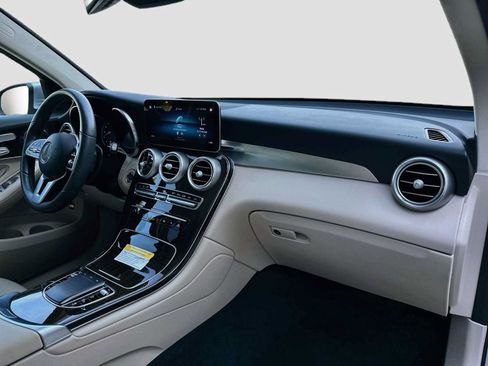 Certified 2022 Mercedes-Benz GLC 300 image 29