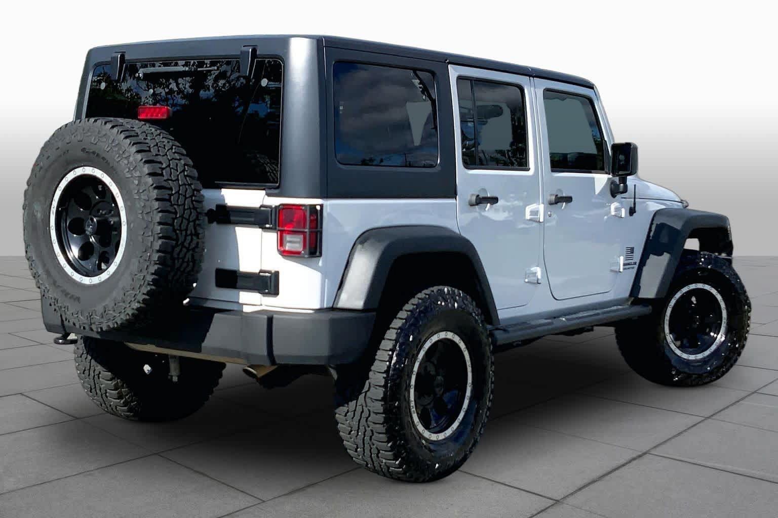 Used 2017 Jeep Wrangler Unlimited Sport w/ Quick Order Package 24S AWD/4WD image 13
