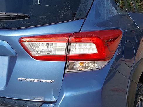 Used 2019 Subaru Crosstrek 2.0i Premium w/ Eyesight System image 34