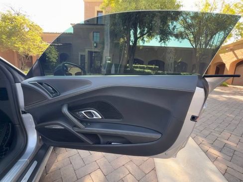 Used 2017 Audi R8 V10 plus AWD/4WD image 13