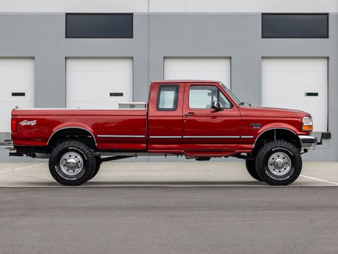 Used 1997 Ford F250 4x4 SuperCab Heavy Duty image 2