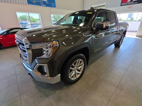 Used 2019 GMC Sierra 1500 SLT w/ SLT Convenience Package AWD/4WD image 1