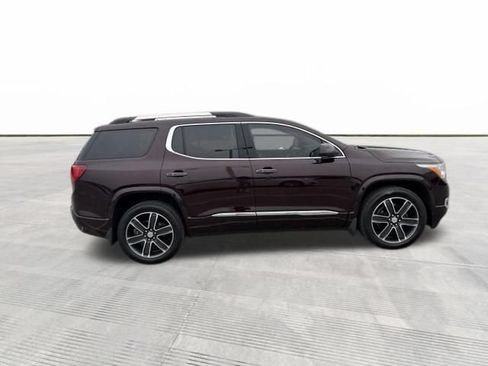 Used 2018 GMC Acadia Denali w/ Technology Package AWD/4WD image 9