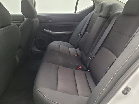 Used 2025 Nissan Altima 2.5 SV FWD image 18