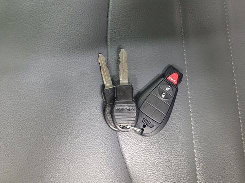 Used 2022 RAM 1500 Tradesman RWD image 32