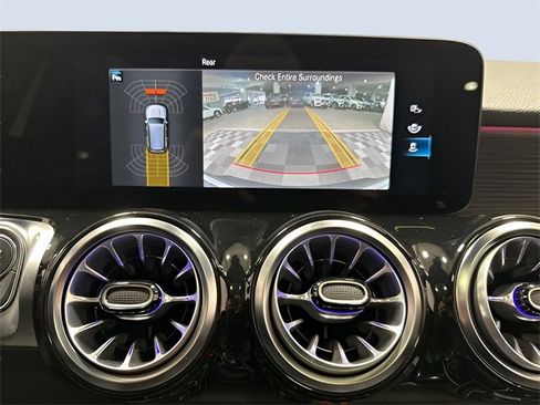 Certified 2023 Mercedes-Benz EQB 300 4MATIC image 26