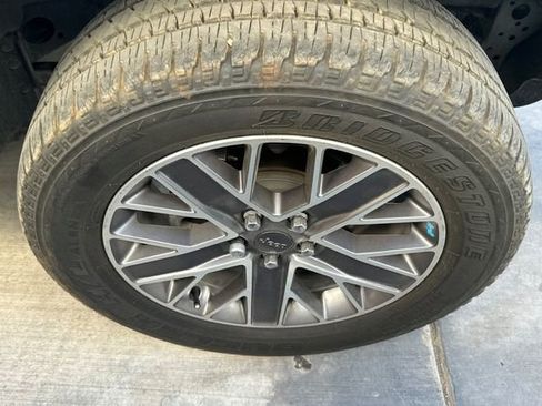 Used 2023 Jeep Wrangler Unlimited Sahara image 11