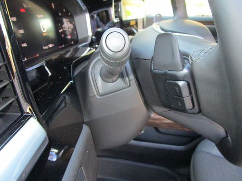 New 2026 GMC Sierra 1500 Elevation image 33