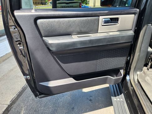 Used 2016 Ford Expedition EL XLT w/ Equipment Group 202A AWD/4WD image 20