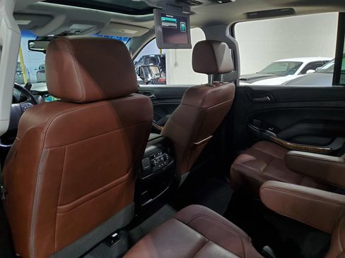 Used 2019 Chevrolet Tahoe Premier w/ Premier Plus Edition RWD image 29