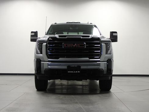 Used 2026 GMC Sierra 2500 AT4 AWD/4WD image 9