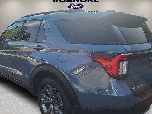 Used 2026 Ford Explorer Active w/ Active Comfort Package AWD/4WD image 11