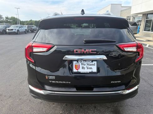 Used 2022 GMC Terrain SLT AWD/4WD image 4