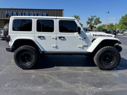 Used 2021 Jeep Wrangler Unlimited Rubicon AWD/4WD image 8