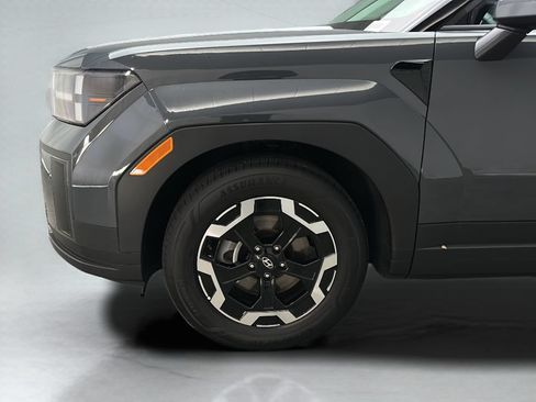 Certified 2025 Hyundai Santa Fe SEL AWD/4WD image 9