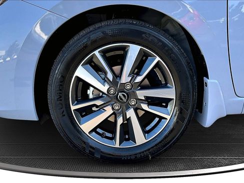 Used 2025 Nissan Versa SV w/ Trunk Package image 13