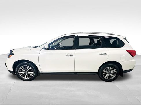 Used 2018 Nissan Pathfinder SV AWD/4WD image 6