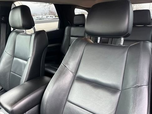 Used 2019 Dodge Durango SXT image 4