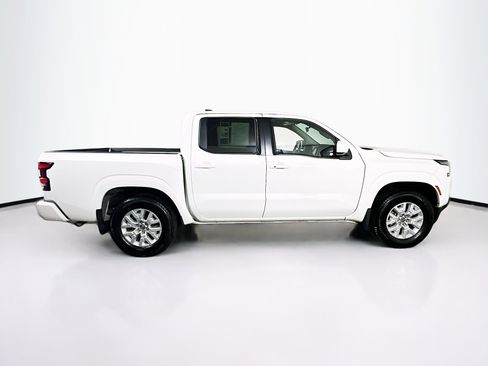 Used 2024 Nissan Frontier SV w/ SV Convenience Package image 10