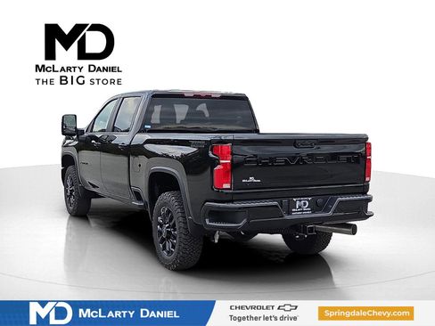 Used 2026 Chevrolet Silverado 2500 LT w/ Trail Boss Package AWD/4WD image 4
