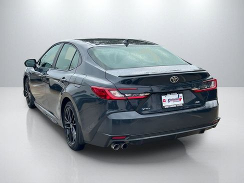 Used 2025 Toyota Camry SE FWD image 7