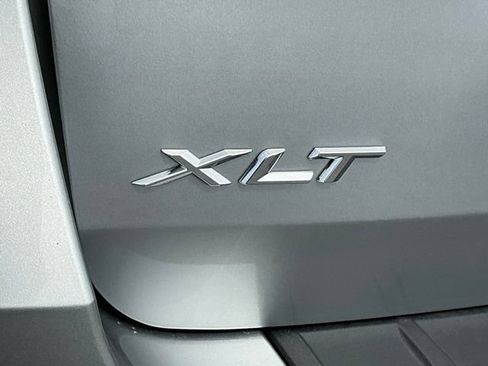 Used 2024 Ford Explorer XLT w/ Equipment Group 202A AWD/4WD image 13