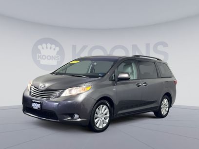 Used 2017 Toyota Sienna XLE w/ XLE Navigation Package