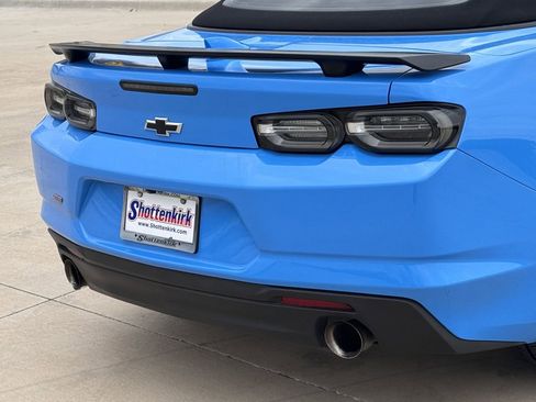 Used 2023 Chevrolet Camaro SS w/ Design Package 1 image 6
