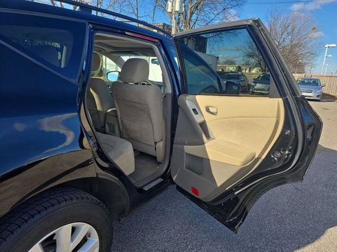 Used 2011 Nissan Murano SV AWD/4WD image 28